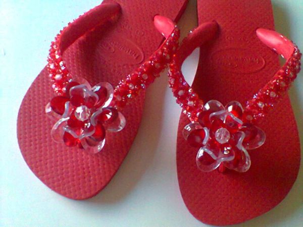 chinelos bordados